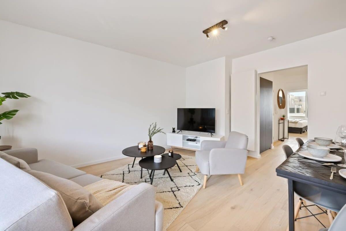 Huswell - Renovated Apartment In The Heart Of Остенде Екстериор снимка