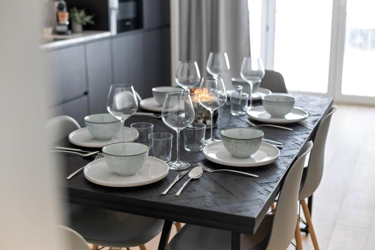 Huswell - Renovated Apartment In The Heart Of Остенде Екстериор снимка